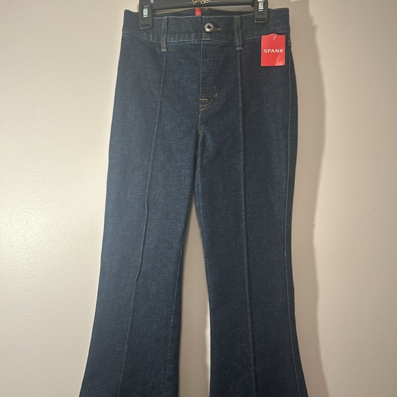 SPANX Pintuck Flare Pull On Denim High Rise Raw Indigo Stretch Jeans NEW XS - Picture 2 of 6